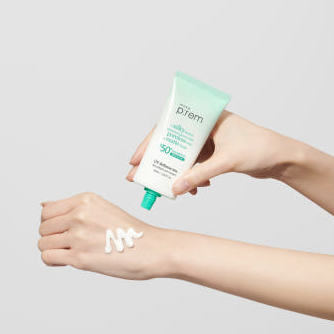 MAKE P:REM UV Defense Me No Sebum Sun Cream SPF50+ PA++++ 50ml / 1.69 fl oz