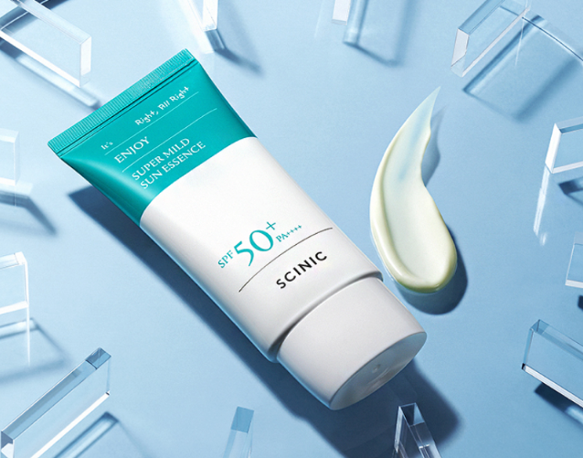 SCINIC Enjoy Super Mild Sun Essence SPF50+ PA++++ | Hydrating UV-Aging Care Sunscreen with Niacinamide & Panthenol
